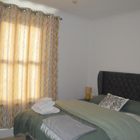 Two Bedroom Apartment In Londres Exterior foto